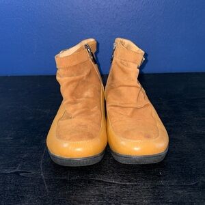 Gravity Defyer TB743FS Paprika Bootie – Leather/Suede Combo, Size 7, EUC